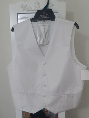 Pierre Cardin White Men’s Dress Vest with Bow Tie Hanky Set